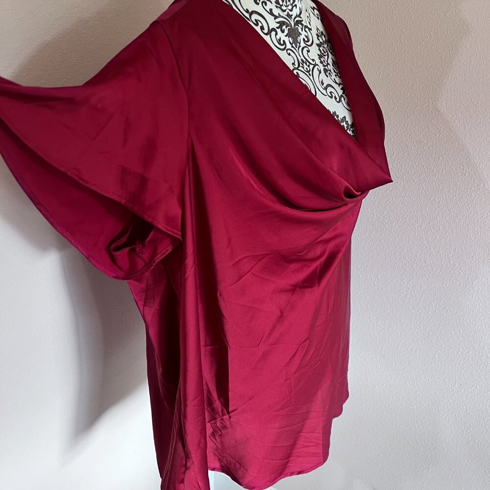 Share Torrid Satin Cowl Neck Short Flutter Sleeve Blouse - Biking Red - Size 1X - Picture 8 of 13